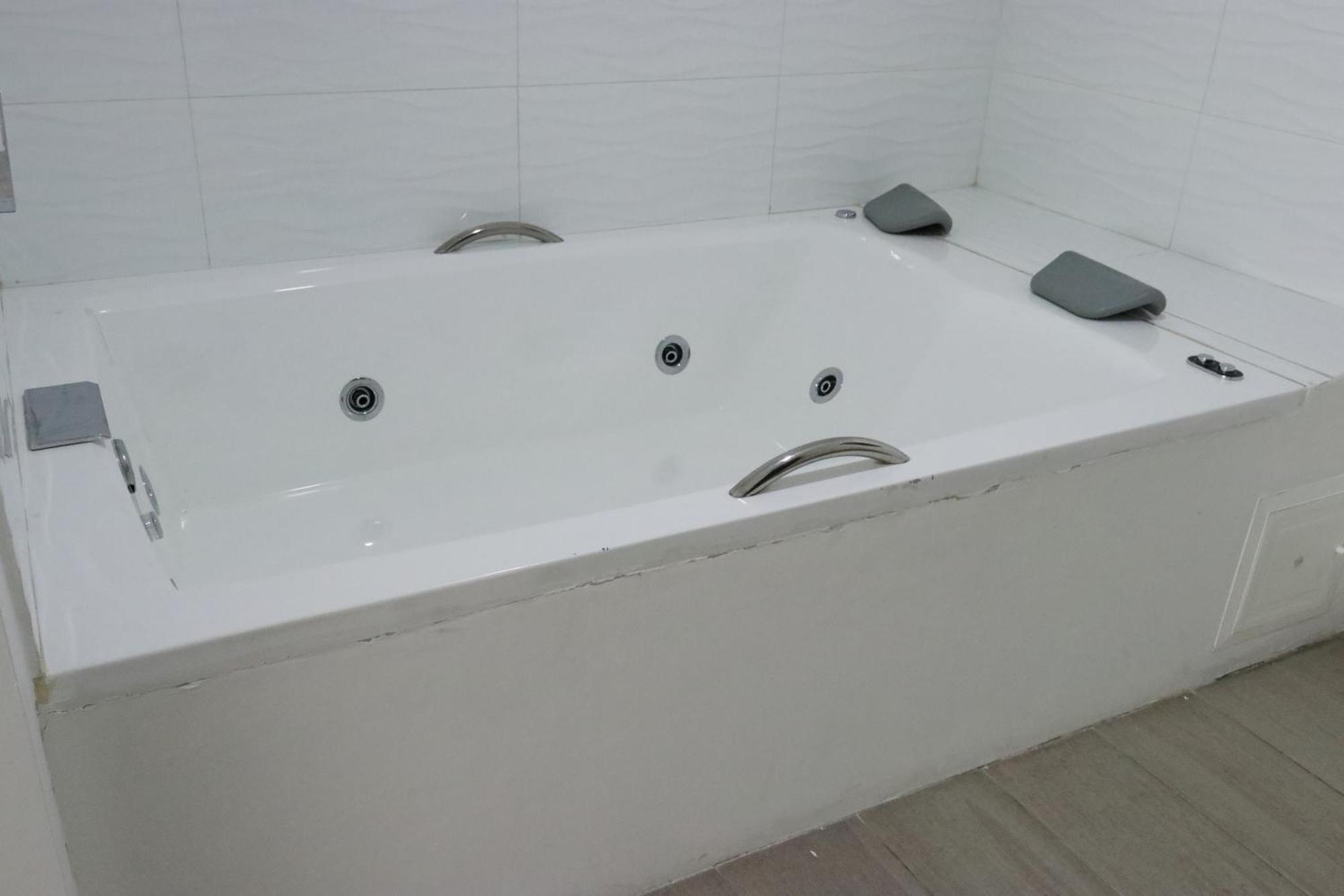 Hotel Loup 메딜린 외부 사진